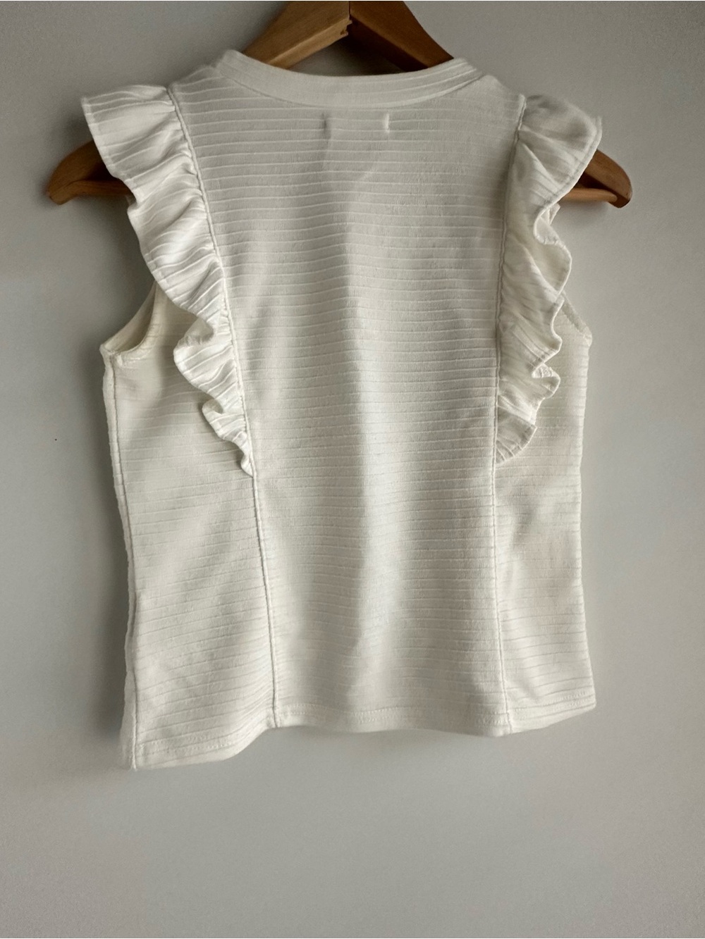 White Ruffle Sleeve Embellished Tank Top - Picture 2 of 10